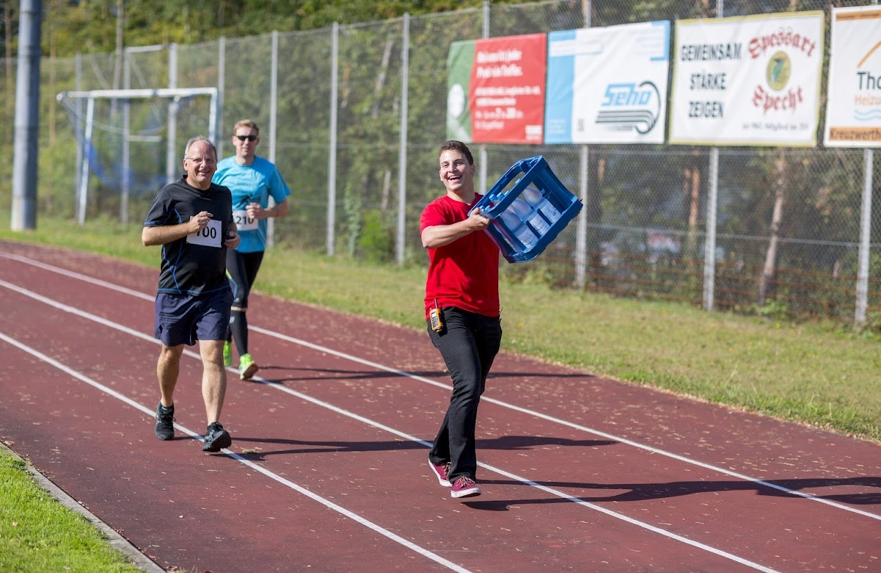 Bild vom 9. Benefizlauf im Jahr 2016. Dies ist das 196. Bild.